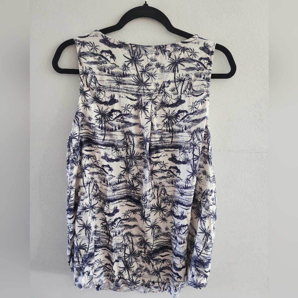 Torrid Harper tank blouse - palm trees - Picture 2 of 4